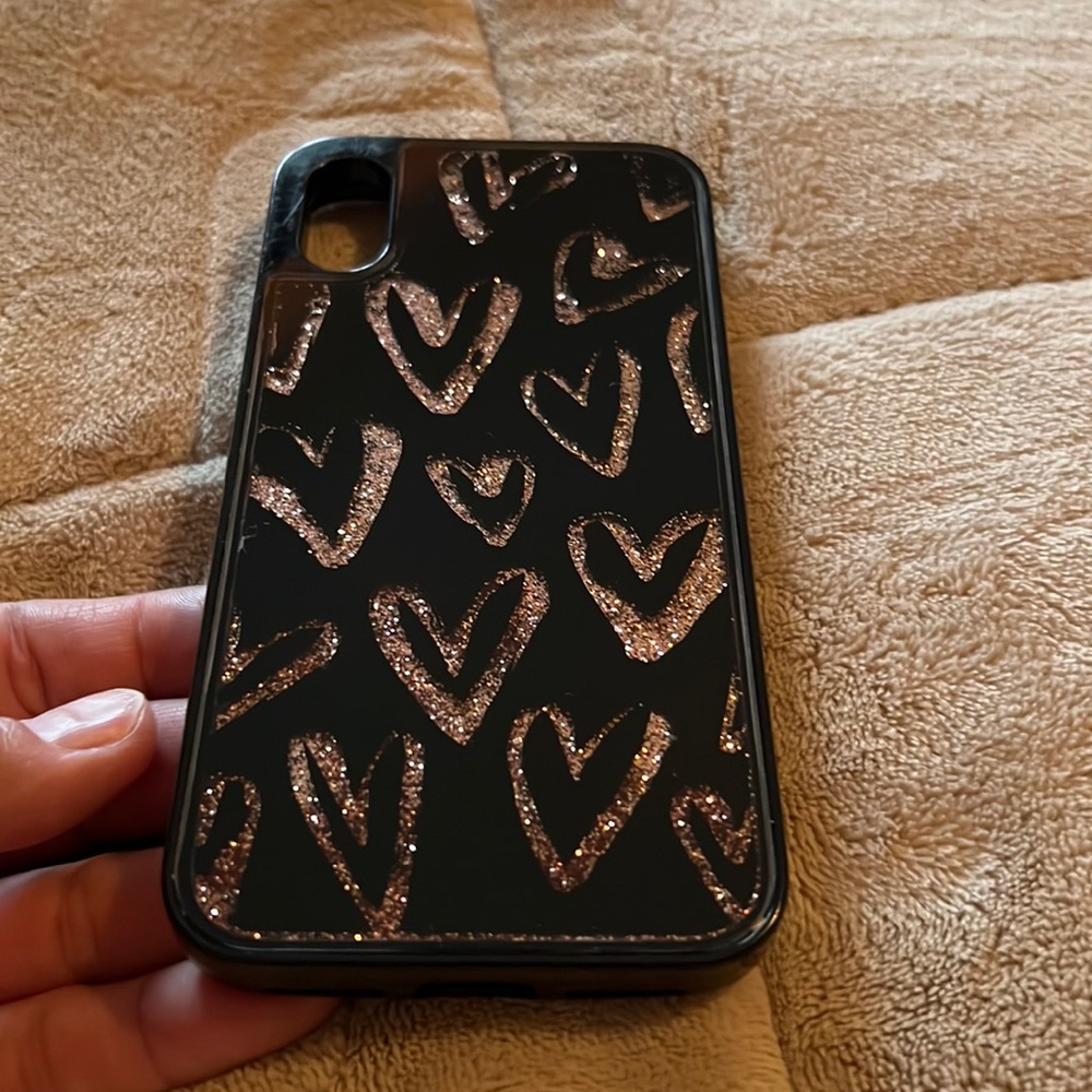 💝 gorgeous cell phone X black case with moving rose gold hearts.